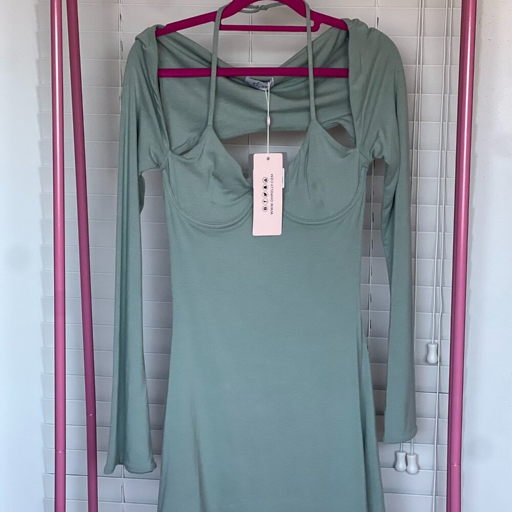 🌿✨ Olive Green Long-Sleeve Day Dress – New With Tags! ✨🌿